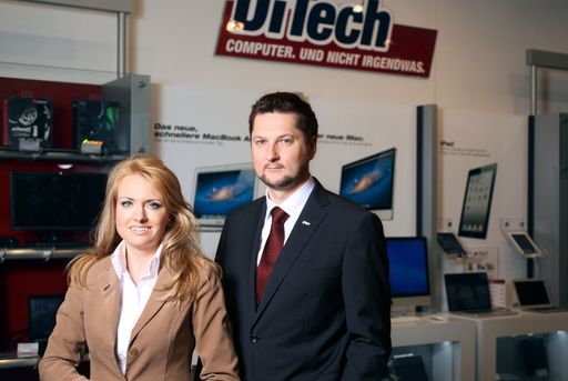  Im Bild v.l.n.r.: Mag. Aleksandra Izdebska und Damian Izdebski