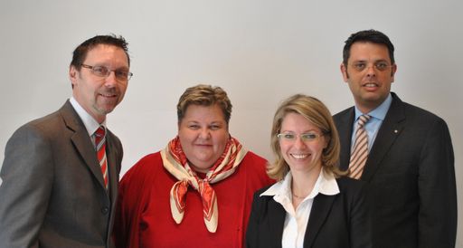 v.l.n.r.: Ing. Gerald Schmidtinger (Leitung Fuhrparktechnik), Christine Scharinger (Geschäftsführer Raiffeisen-Leasing Fuhrparkmanagement Verwaltung), Mag. Edyta Martin (Leitung Verkaufsinnendienst), Mag. Alfred Berger (Geschäftsführer Raiffeisen-Leasing Fuhrparkmanagement Vertrieb).