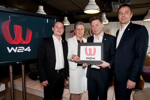 Gruppenbild Pressekonferenz W24