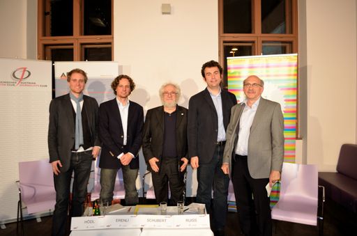  Die Podiumsteilnehmer des ersten "Treffpunkt Medien" v.l.n.r.: Oliver Hödl, Kai Erenli, Fred Turnheim, Maximilian Schubert und Gerhard Ruiss.