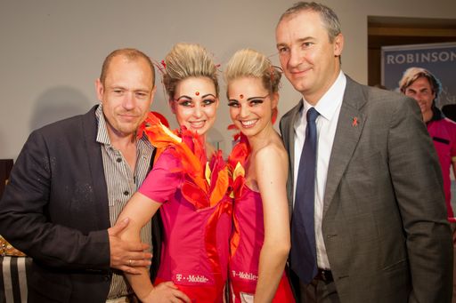  Gery Keszler und Robert Chvátal, CEO T-Mobile, bei der Pressekonferenz Life Ball 2012