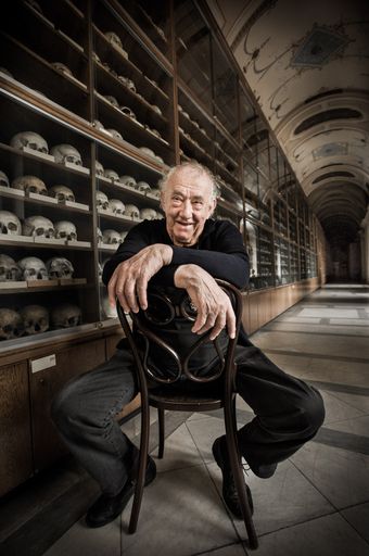  Ein inkompetenter Dialog? Eine Ausstellung von 23. 5. bis 17. 9. 2012 in den Sälen 16 und 17 des Naturhistorischen Museums Wien.