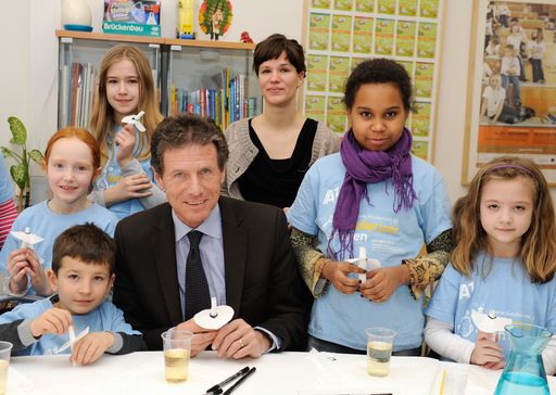 Karlheinz Töchterle: Kinderunis wecken Neugier für Wissenschaft und bieten sinnvolles Freizeitangebot