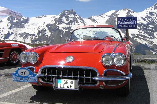 25. Kitzbüheler Alpenrallye. 200 Automobil-Klassiker erobern die Großglockner-Hochalpenstraße: Das Fuscher Törl auf über 2.400 Metern Seehöhe ist der höchste Punkt der 25. Kitzbüheler Alpenrallye. Eine Herausforderung für Mensch und Maschine.