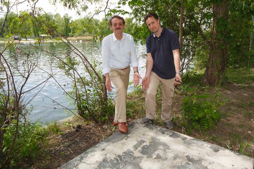 KommR Ing. Josef Bitzinger (Spartenobmann Tourismus und Freizeitwirtschaft, WK Wien), Markus Grießler (Fachgruppenobmann Freizeit- und Sportbetriebe, WK Wien