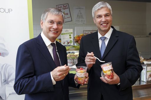 Vorschau Bild von Minister Stöger und Herbert Fuchs meinen: " Gesunde Schulbuffets besonders wichtig".