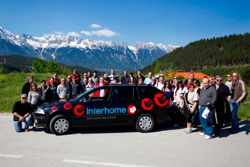 Interhome Ferienhaus-Spezialisten aus 17 Nationen treffen sich zum Erfahrungsaustausch in Tirol