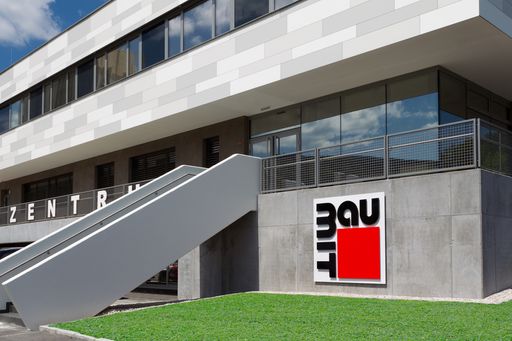 Vorschau Bild von Am Werksgelände der Wopfinger Baustoffindustrie wurde das Baumit Innovationszentrum, das Forschungs- und Entwicklungszentrum für den Baumit Konzern, offiziell seiner Bestimmung übergeben.
