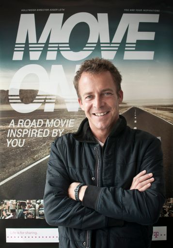Während es bei der traditionellen Markeneinbindung in Filmen hauptsächlich um Sponsorship und Produktplatzierung geht, steht bei "Move On" die Zusammenarbeit von Asger Leth und T-Mobile im Mittelpunkt.