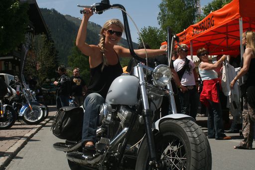 16. Biker Mania Saalbach Hinterglemm - Männer, Mädchen und Motoren