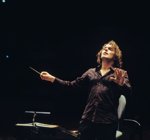 Vorschau Bild von Das Stuttgarter Kammerorchester bildet unter der Leitung des in Frankreich wirkenden Tiroler Dirigenten Oswald Sallaberger, der spanische Organetta-Spieler Guillermo Pérez und Barbara Dennerlein, eine der bekanntesten Jazzorganistinnen, werden Teil des ORGEL.FESTs sein.