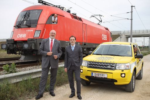  International level crossing awareness day 2012, Bremsversuch: Eisenbahn vs. PKW