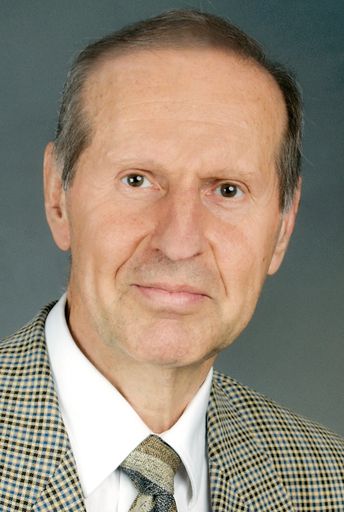  Von der Vollversammlung einstimmig wieder gewählt: ÖIAV-Präsident O. Univ.-Prof. Dipl.-Ing. Dr. techn. Dr. h.c. mult. Heinz Brandl.