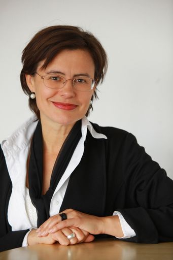 Dr. Esther Mitterstieler