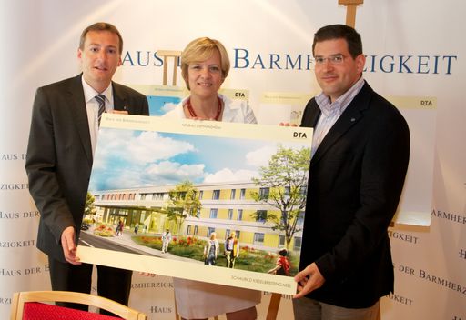 http://www.apa-fotoservice.at/galerie/3094/
Bei der Pressekonferenz zum Neubau des Haus der Barmherzigkeit Stephansheim in Horn: v.l.n.r. Jürgen Maier (Bürgermeister Horn, LAbg.), Mag. Barbara Schwarz (Soziallandesrätin NÖ), Mag. Florian Pressl (HB-Geschäftsführer Pflegeheime)