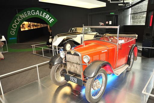 Exponate Automobilausstellung