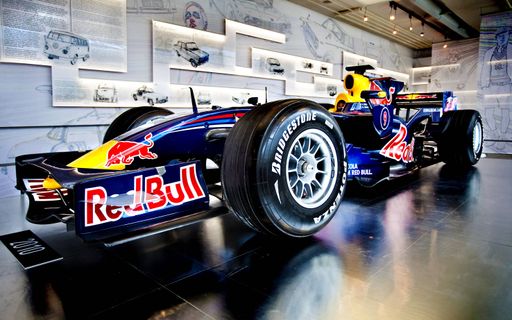 Vorschau Bild von Exponate Automobilausstellung