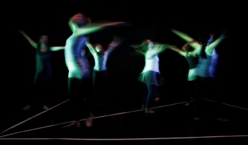 Ab Oktober 2012 ist es soweit: Die Medienschule Wien bietet zusätzlich zu den bereits bestehenden Lehrgängen (Fotografie, Film, Multimedia und Schauspiel) noch zwei weitere Ausbildungsschwerpunkte an: Makeup und Tanz.