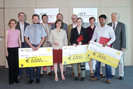 Im Bild v.l.n.r. Elvira Welzig (AIT), Martin Kafesie (accent), Johann Weichselbaum (AIT), Lukas Madl (tecnet), Doris Agneter (Geschäftsführerin, tecnet), Michael Moll (Geschäftsführer, accent), Christian Laurer (tecnet), Sandra Seichter (AIT), Margit Noll (AIT), Muhammad Naveed (AIT), Wolfgang Knoll (Managing Director, AIT)