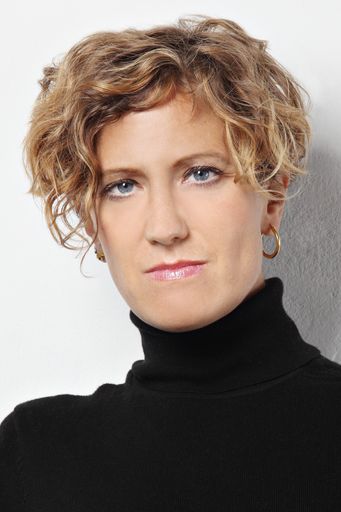 Mit 1. Juli 2012 übernimmt Anna Maria Krassnigg die zweite Regieprofessur am Institut für Schauspiel und Schauspielregie (Max Reinhardt Seminar).