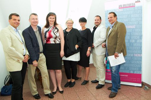 http://www.apa-fotoservice.at/galerie/3144/ Im Bild v.l.n.r.: Thomas Wedl (Cellular), Michael Seifert (WIFI WKO), Verena Krawarik (APA), Ursula Maier-Rabler (Uni Salzburg), Petra Gallaun (A1 Telekom), Chris Budgen (diamond:dogs) und Thomas Stern (Braintrust, Moderator)