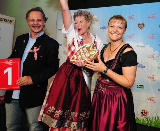 Im Bild v.l.n.r.: Christian Feldhofer, Miss Martina, Claudia Wiesner