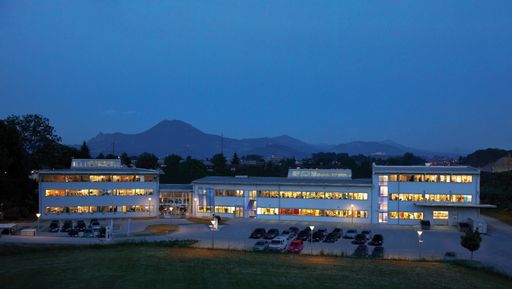 Vorschau Bild von Zentrale von Commend International am Standort Salzburg/Liefering
