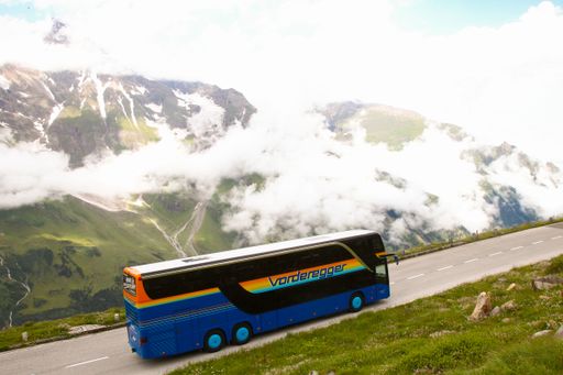 Vorschau Bild von Präsentation des neuen Glocknerbus auf der Grossglockner Hochalpenstraße
