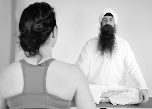 Yogawochenende im 5-Sterne-Hotel "Das Central" mit Arogya Ragshak Rai