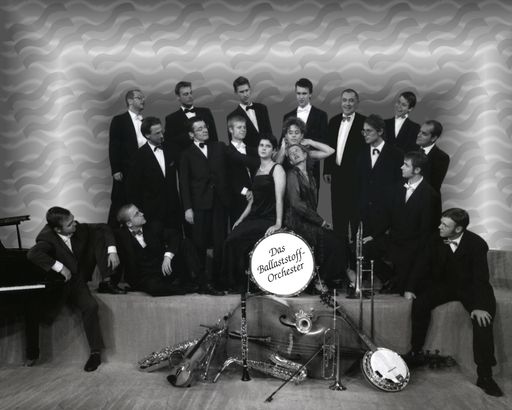 Vorschau Bild von Das Ballaststofforchester - mit Musik der 20er und 30er Jahre, sowie der goldenen Zeit der Operette, eine Idealbesetzung für die Lehár-Stadt Bad Ischl.