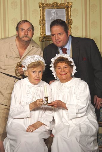 Im Bild (von links nach rechts): Unten: Waltraut Haas, Hilli Reschl; Oben: Marcus Ganser, Gerald Pichowetz