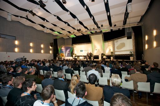 Vorschau Bild von Rund 300 TeilnehmerInnen werden in diesem Jahr am
MEW MOBILITY FORUM 2012 erwartet