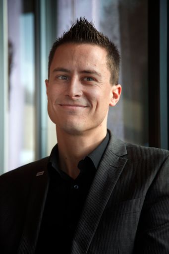 Andreas Fleischlin, neuer Geschäftsführer des
Schweizer Kochverbands, einem Berufsverband der Hotel & Gastro
Union. (C) Hanspeter Baertschi Pressefotograf. Weiterer Text über
ots und auf http://www.presseportal.ch. Die Verwendung dieses Bildes
ist für redaktionelle Zwecke honorarfrei.