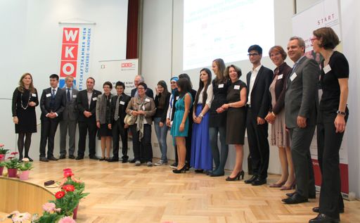  Unter dem Titel "Herzlich Willkommen in der
START-Familie!" wurden gestern Abend die zehn neuen
START-StipendiatInnen im Gewerbehaus der Wirtschaftskammer Wien
begrüßt.