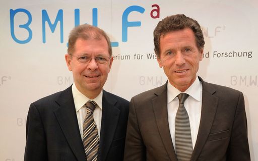 Minister Töchterle und FHK-Präsident Holzinger
präsentieren zweite Ausbaustufe - Bund investiert mehr als 40
Millionen Euro in den kommenden drei Jahren