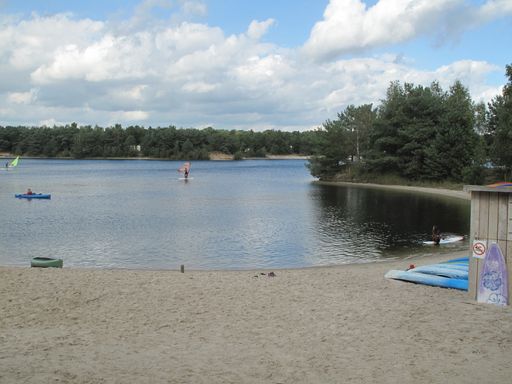 Vorschau Bild von Das innovative Center Parcs-Konzept wird
mittlerweile neben Holland auch in Deutschland, Frankreich und
Belgien erfolgreich umgesetzt.