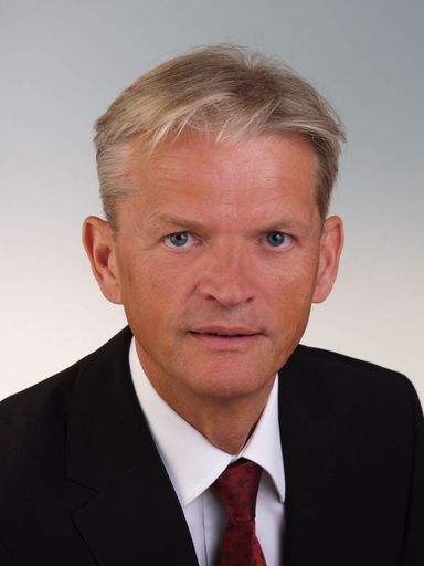  Dipl. Ing. Franz Bauer ist neuer Vorstand der
ÖBB-Infrastruktur AG