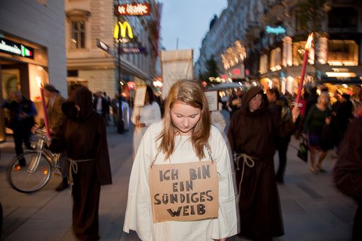 Vorschau Bild von Bussprozession von stahlglatt & blumeenweich: Ein
sündiges Weib