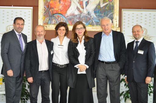  v.l.n.r.: Dr Boris Nemsic, Dr Johann "Hansi"
Hansmann, Dr Stefanie Pingitzer, Selma Prodanovic, Dr Manfred
Reichl, Gebhard Augendopler.