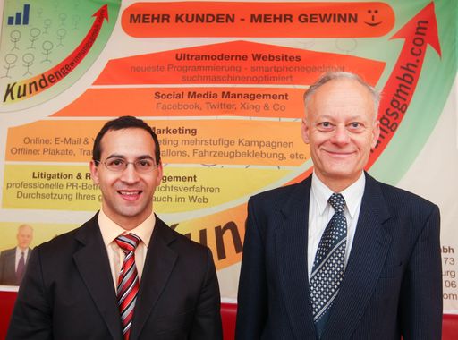  http://www.apa-fotoservice.at/galerie/3530 Im Bild
v.l.n.r.: Christoph Humpf, Geschäftsführer der KundengewinnungsgmbH
und Mag. Dr. Gerhard Michalek, Obmann der Frank Stronach Partei