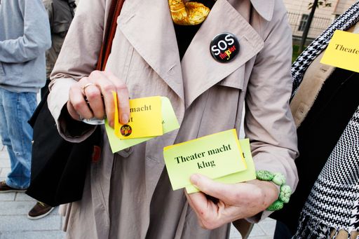  Ein Protest der anderen Art war der titanic-dance
flashmob