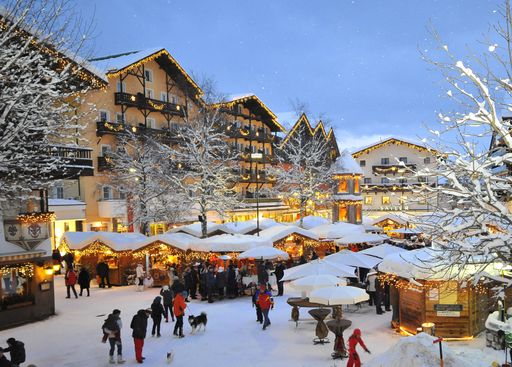  Genussvolle Vorweihnachtszeit mit Natur- und
Kulinarikerlebnissen wird bei 50plus Hotels Österreich in den
schönsten Wintergebieten angeboten. Informationen unter
www.50plusHotels.at, wo auch "Träume leben"-Urlaubsgutscheine
angefordert werden können.