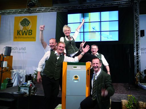 Vorschau Bild von KWB-Mitarbeiter auf Easyfire 2 Messe Wels