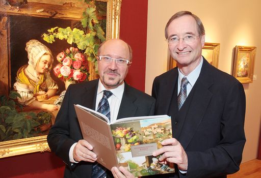 http://www.apa-fotoservice.at/galerie/3572/ Im Bild
v.l.n.r.: Horst Szaal (Präsident des Verbands Österreichischer
Antiquitäten & Kunsthändler) und Dr.Christoph Leitl (Präsident der
Wirtschaftkammer Österreich).