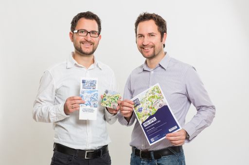 Für Peter Praher (li.) und Günther Praher,
Geschäftsführer der Firma INCERT, liefert die neue Gutscheinwelt auf
www.projekt-spielberg.at die perfekte Geschenkidee für Weihnachten
2012.