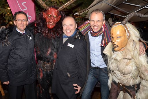 Die ANECON Geschäftsführung begrüßte 150 Gäste beim
traditionellen "Krampus am Campus". Vlnr.: Hans Schmit (CEO),
Johannes Adler, Hannes Färberböck.