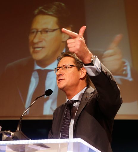 "Wir greifen an, um das Land zu erneuern und zu verbessern. Ich
bin stolz darauf, so viele ehrenamtliche Mitstreiter zu haben. Wir
sind unbestechlich und lassen uns nicht vom Geld leiten, sondern
vertreten mit harter Konsequenz unsere politischen Ansichten. Ich
bin heute der stolzeste Parteichef in Österreich", sagte
BZÖ-Bündnisobmann Josef Bucher beim heutigen Kärnten Wahlauftakt und
Neujahrsempfang des BZÖ.