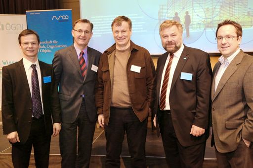  Bernhard Herzog (M.O.O.CON), Peter Weinelt (Wien
Energie Stromnetz), Ludger Hovestadt (ETH Zürich), Karl Friedl
(M.O.O.CON) und Philipp Kaufmann (ÖGNI)