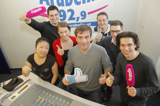 Radio Arabella-Nachmittags Team, in der Mitte
Programmchef Mag. Ralph Waldhauser