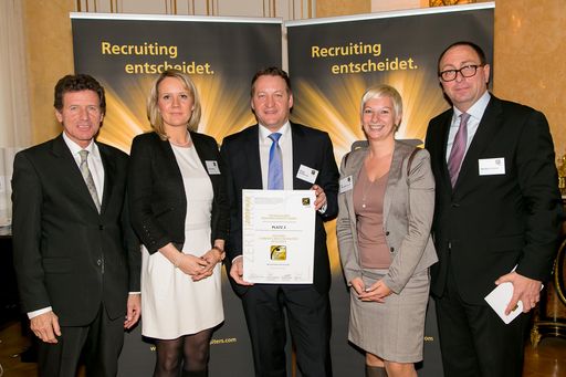 Im Bild v.l.n.r.: Bundesminister Dr. Karlheinz
Töchterle, Julia Labenz (Pressesprecherin und Leiterin Marketing
Trenkwalder Personaldienste GmbH), Klaus Lercher (CEO Trenkwalder
Personaldienste GmbH), Iris Mauracher (Leiterin Recruiting
Trenkwalder Personaldienste GmbH), Markus Gruber (Geschäftsführer
GPK)